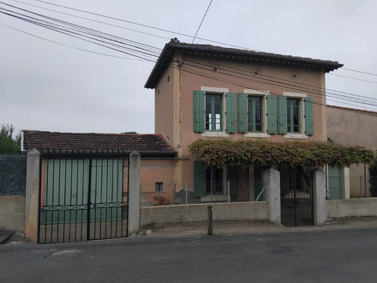 Maison 1 pièce 80 m² · à Castres · 80 m² · 80 000 €