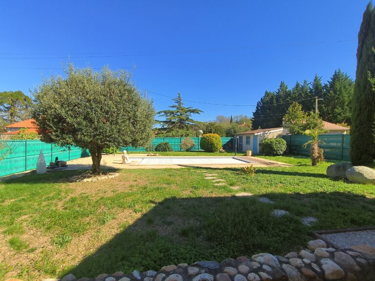 Maison 5 pièces 157 m² · à Saïx · 157 m² · 299 000 €