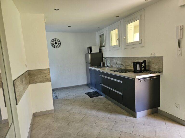 Appartement 4 pièces 63 m² · à Castres · 63 m² · 100 000 €
