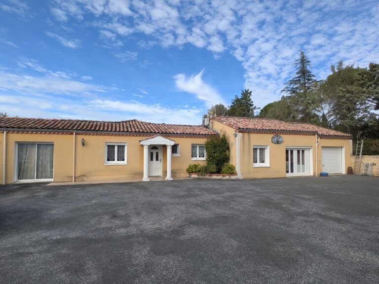 Maison 4 pièces 178 m² · à Castres · 178 m² · 319 000 €